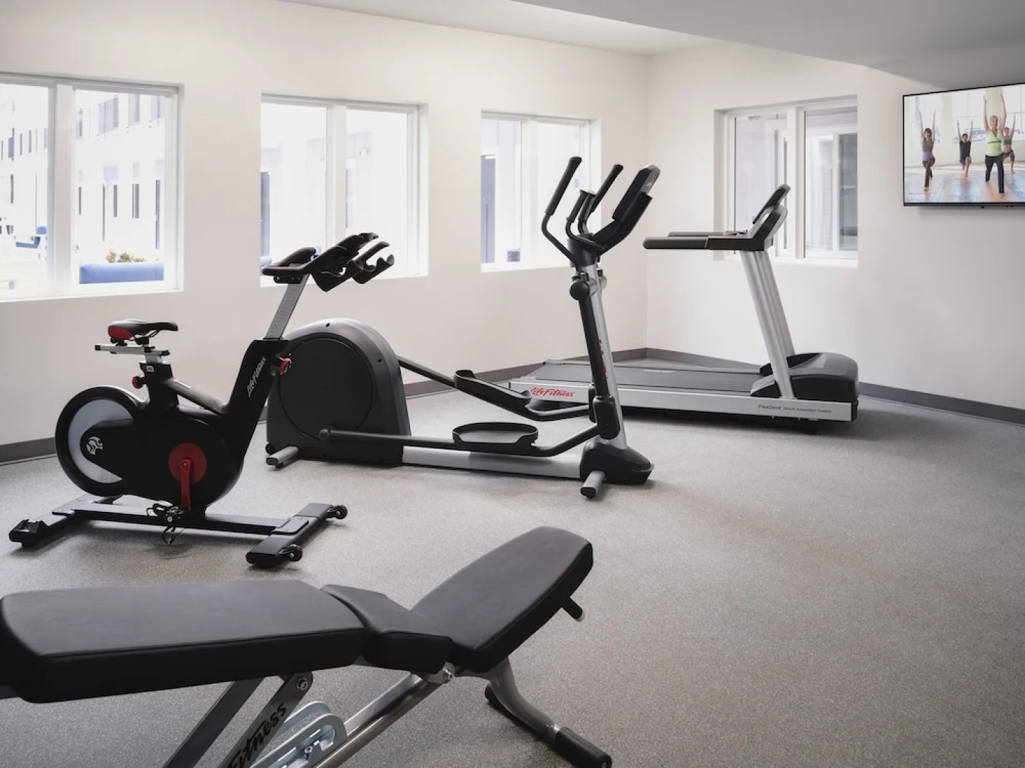 stayAPT Suites LaGrange
