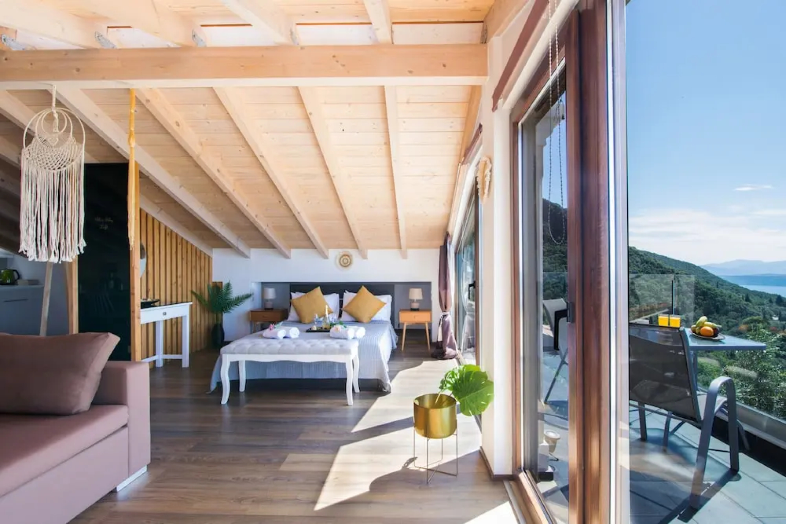 Blue sky loft by Corfuescapes