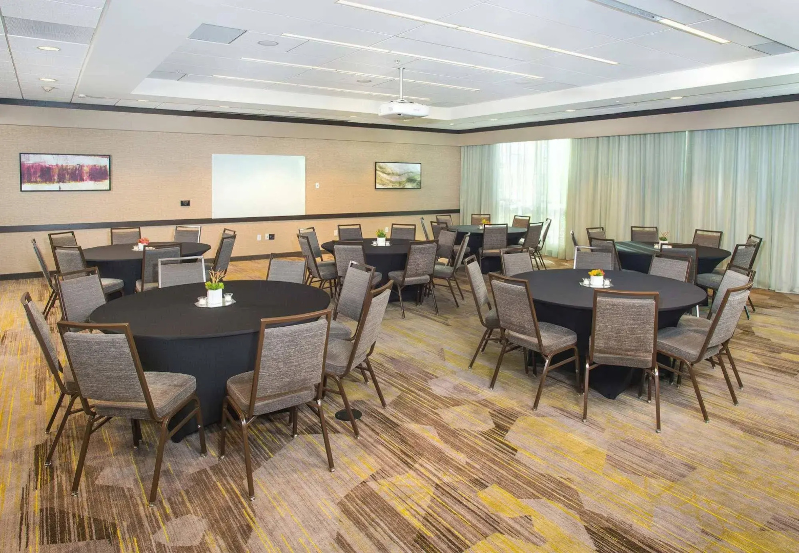 Courtyard by Marriott Redwood City