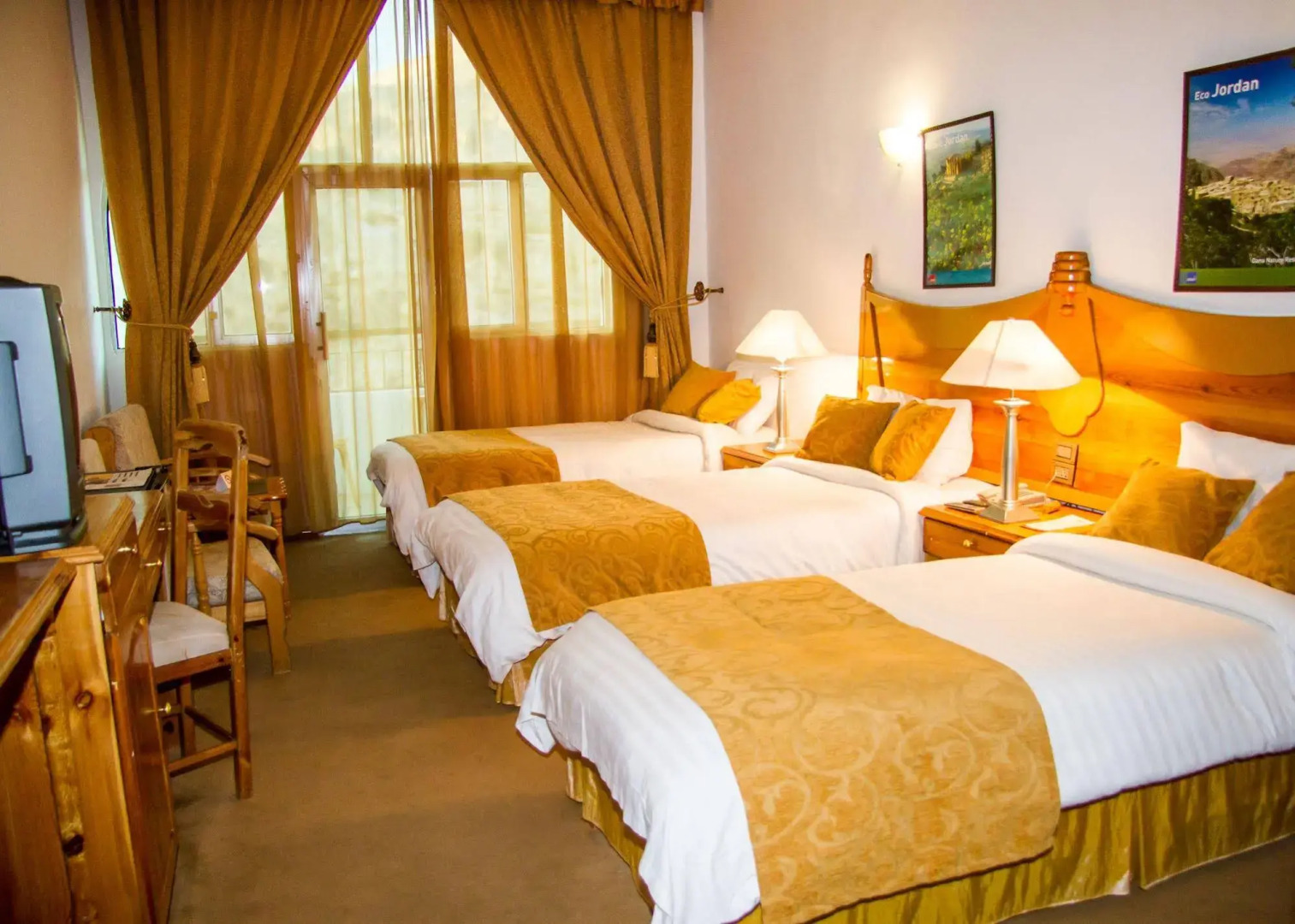 Al Anbat Hotel & Restaurant