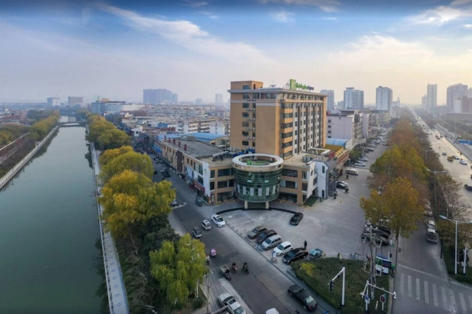 Holiday Inn Express Bozhou City Center