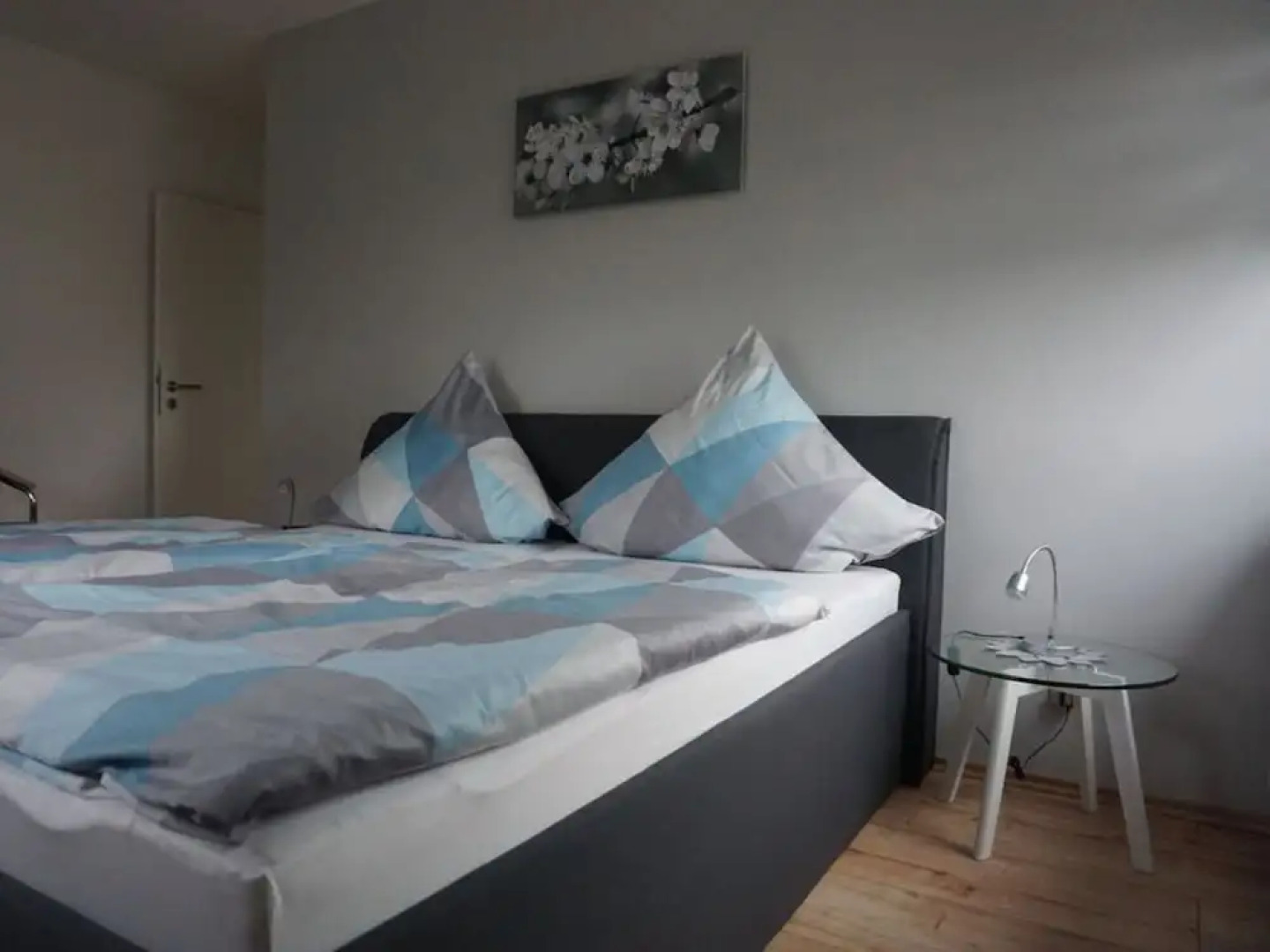 Elisabeth on the Loreley