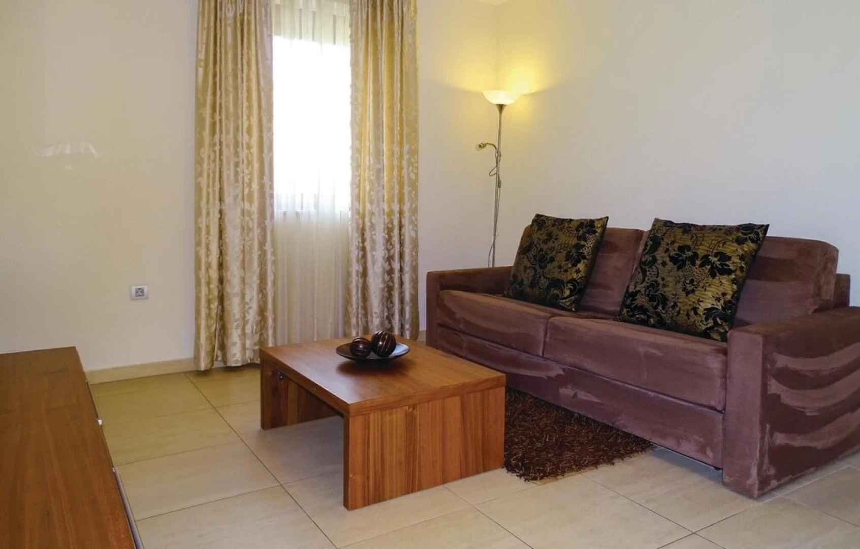 Beautiful Home in Lasko With Wifi and 1 Bedrooms