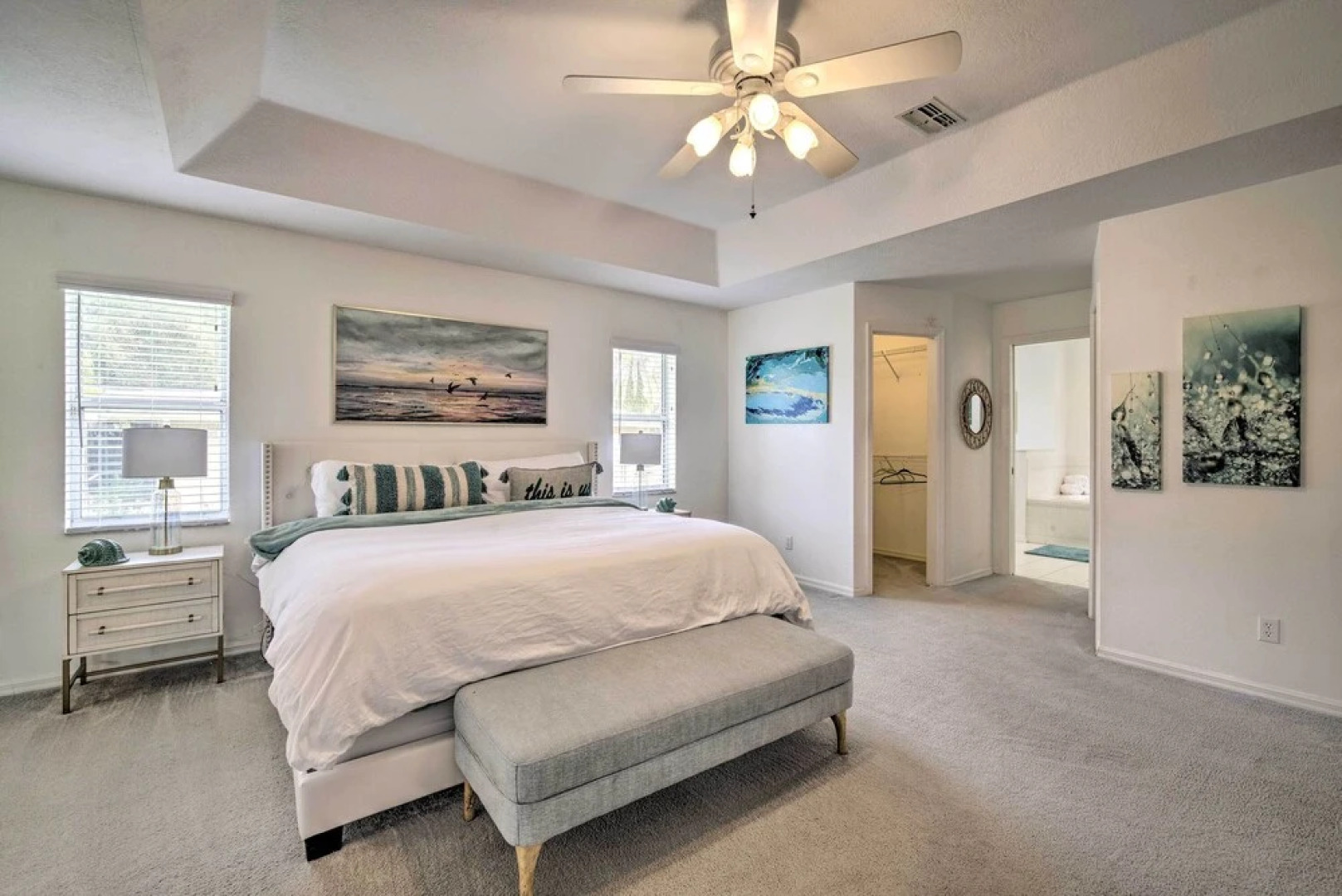 Crystal River Gem Near Three Sisters Springs!