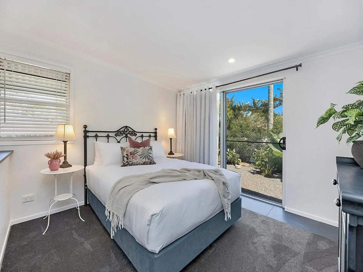 Sweet Cottage, sleeps 4 - stroll to Maleny