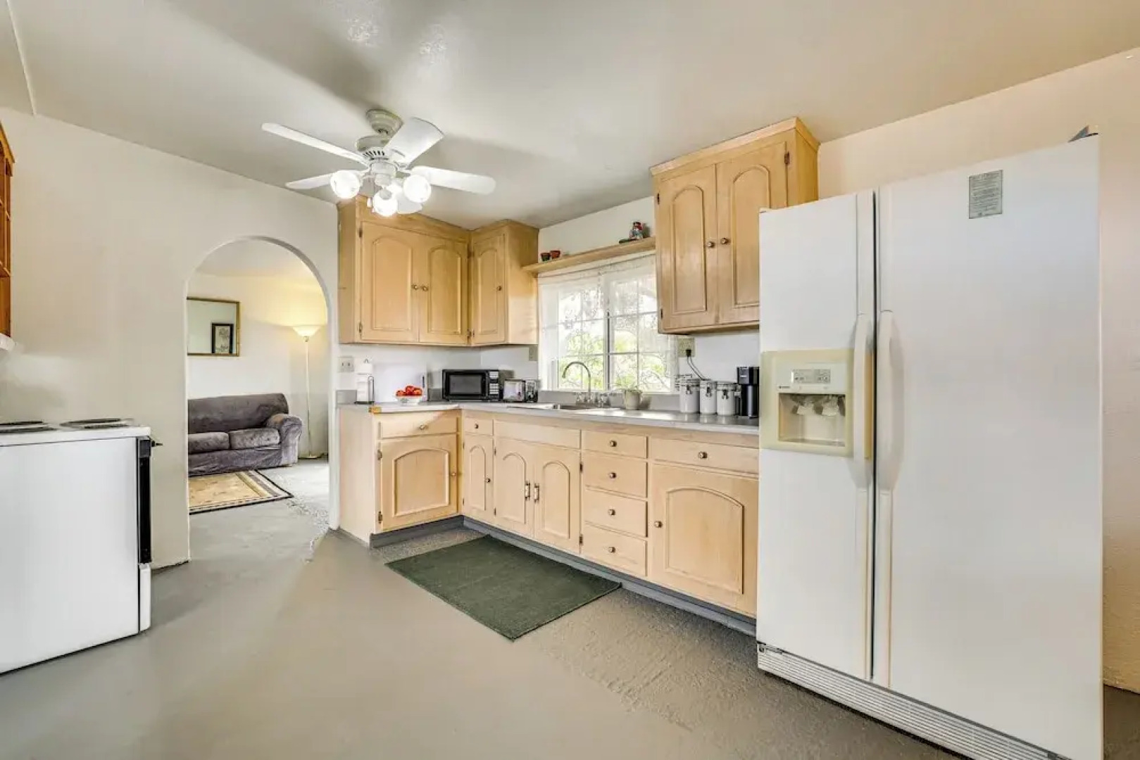 'gateway to the Grand Canyon' - Dolan Springs Gem!