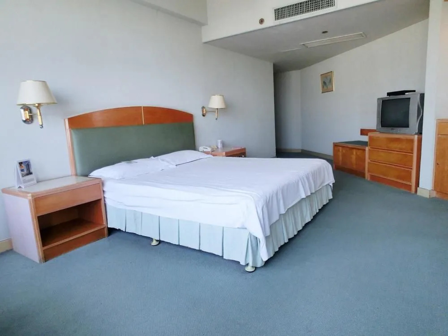 International Financial (Jasper) Hotel