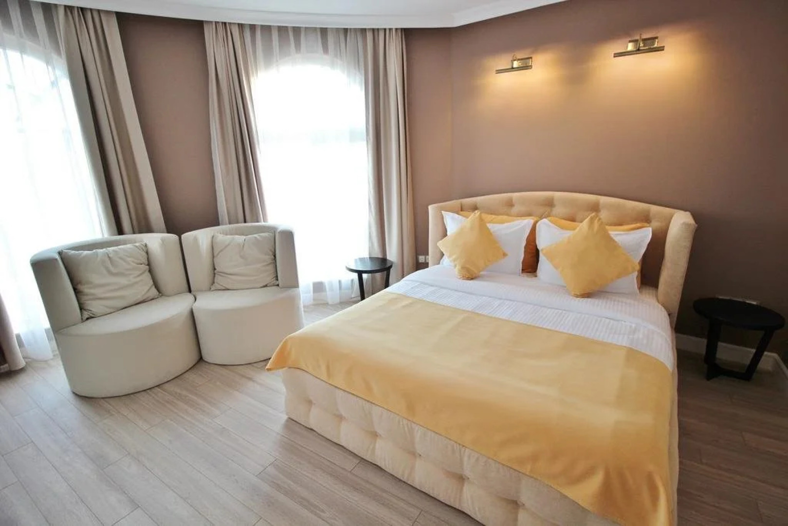 Cottage by the Marina