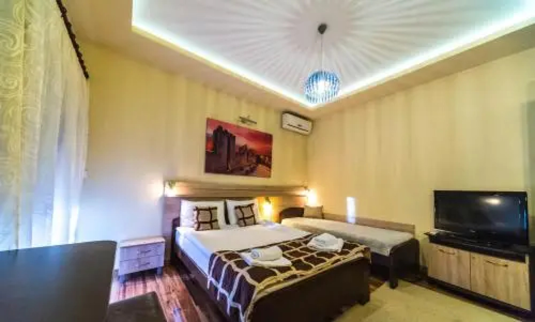 Talismano Restaurant & Apartments