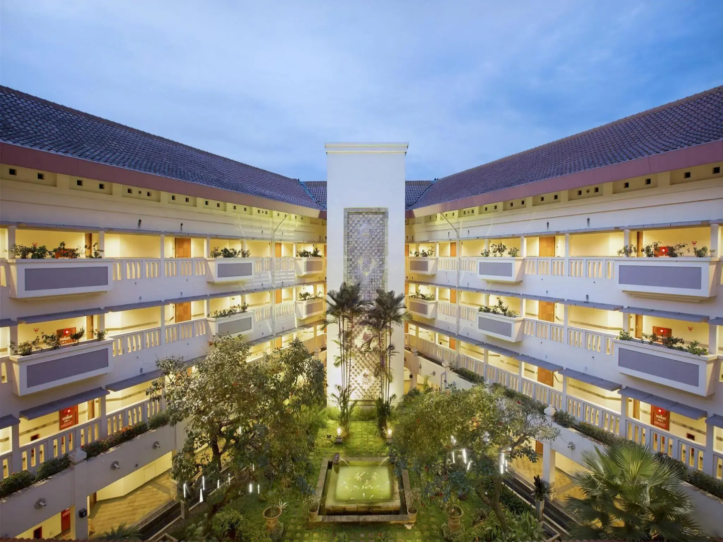 Puri KIIC Golf View Hotel