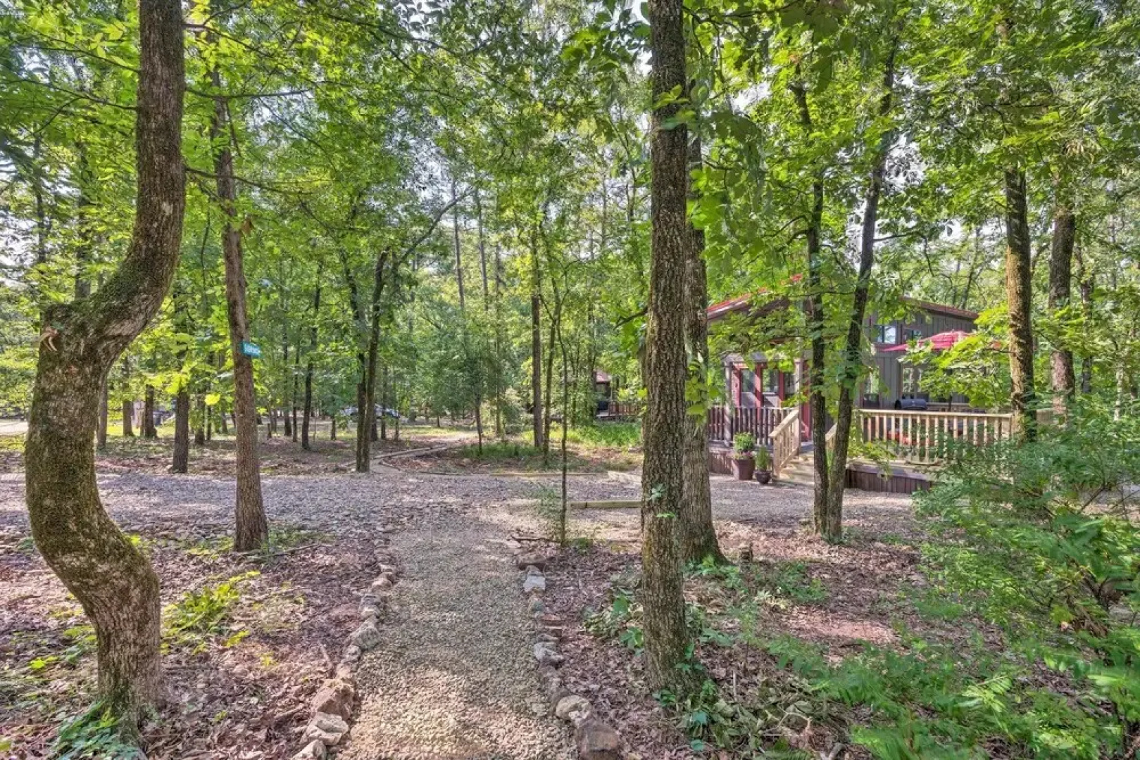 Broken Bow Tiny Home w/ Fire Pit: 4 Miles to Lake!