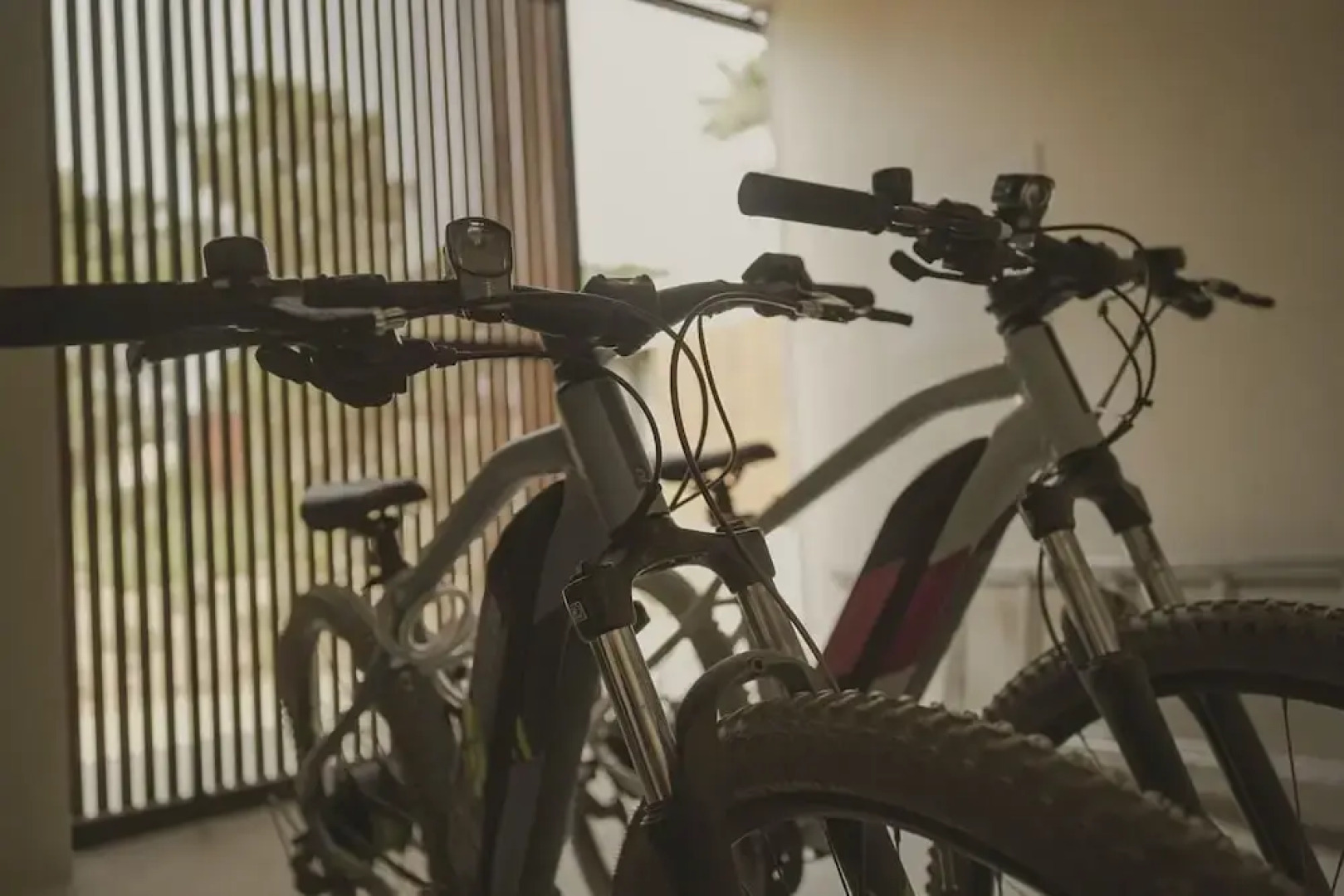 CL M Villa Retreat by Cadenzalux