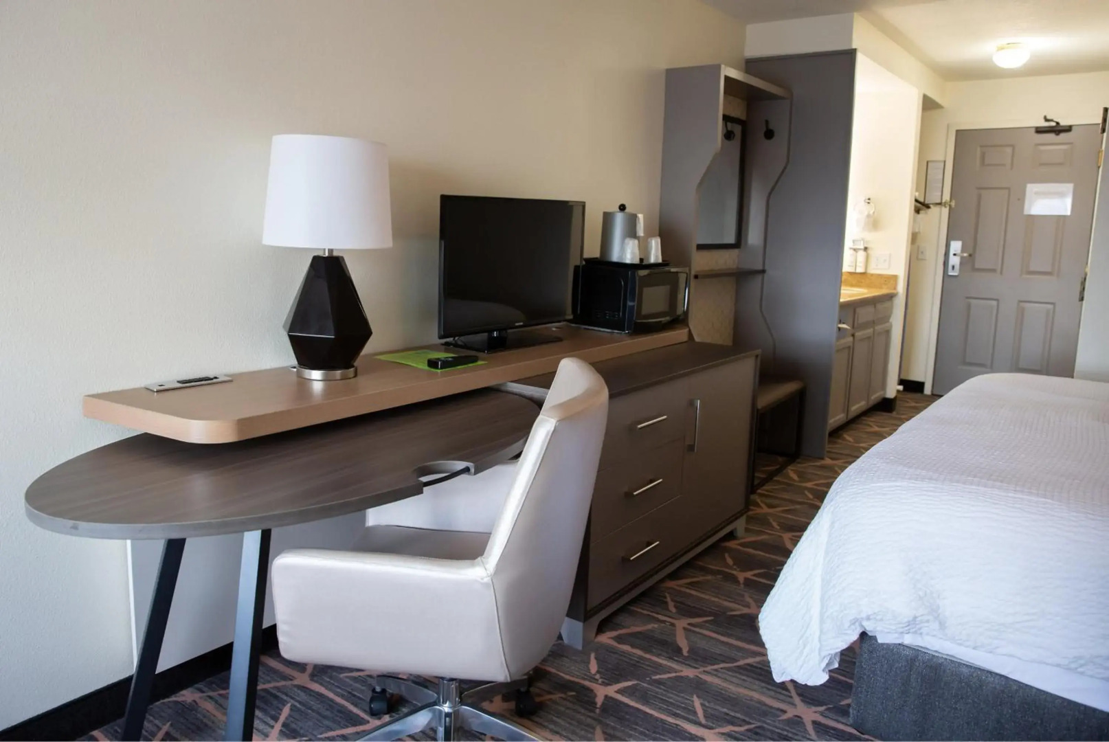 Holiday Inn Redding by IHG
