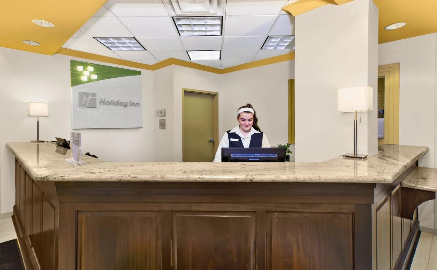 Holiday Inn & Suites Bolingbrook by IHG