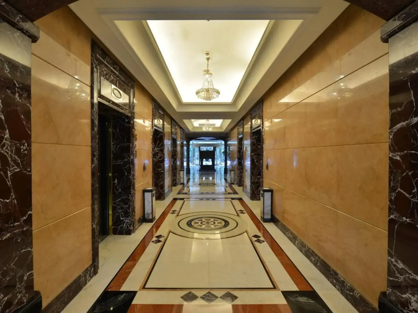 Luxemon Hotel（Pudong Shanghai）