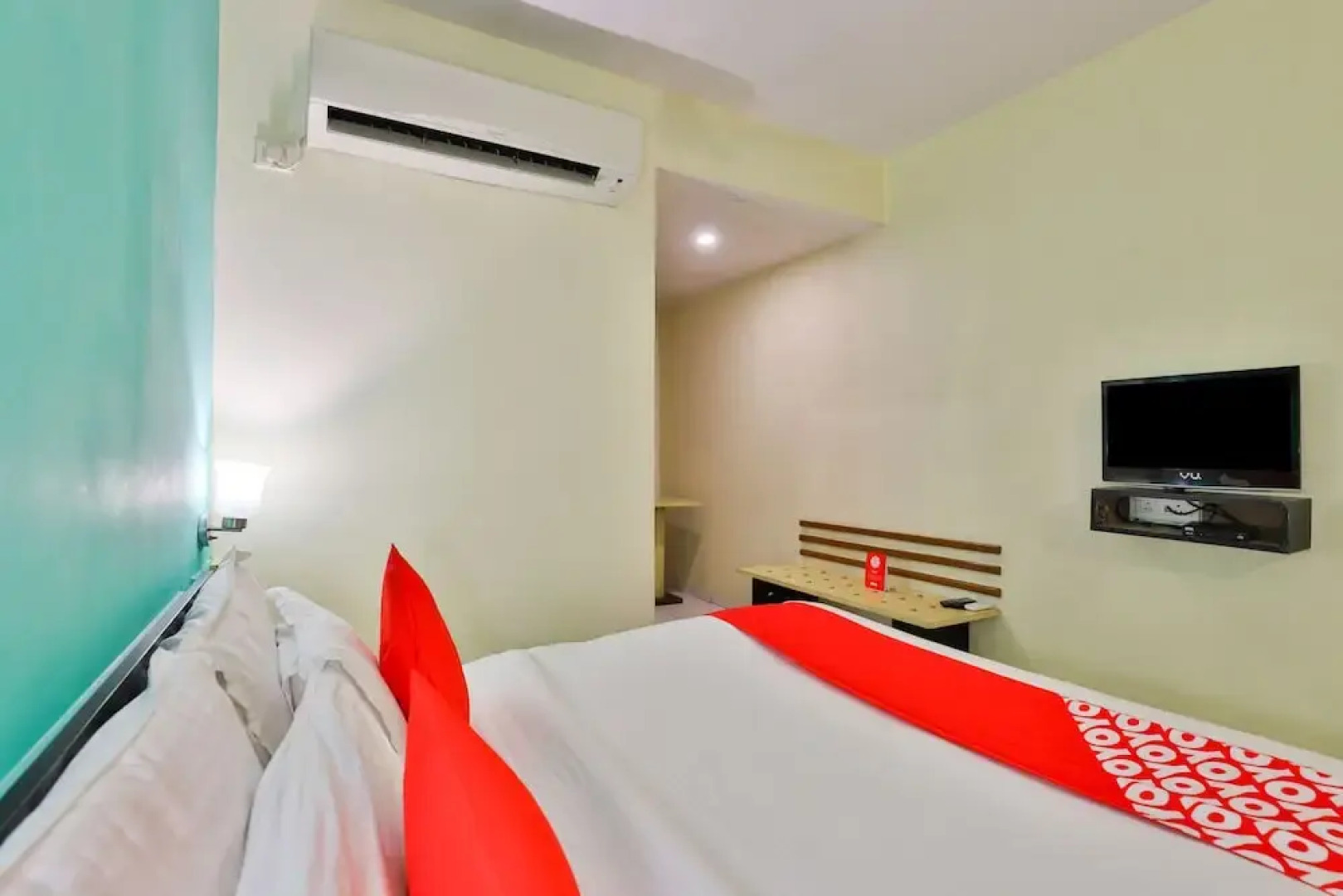 OYO 3975 Golden Star Country club