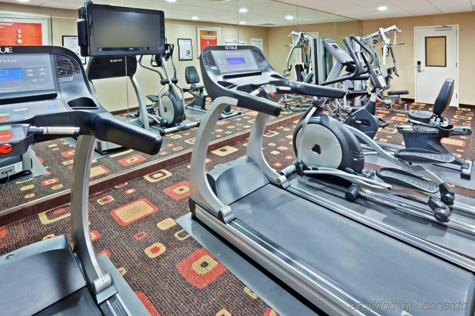 Holiday Inn Express Suites Sumner by IHG