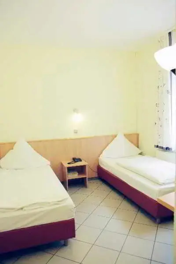 Hotel Elite an der Universität