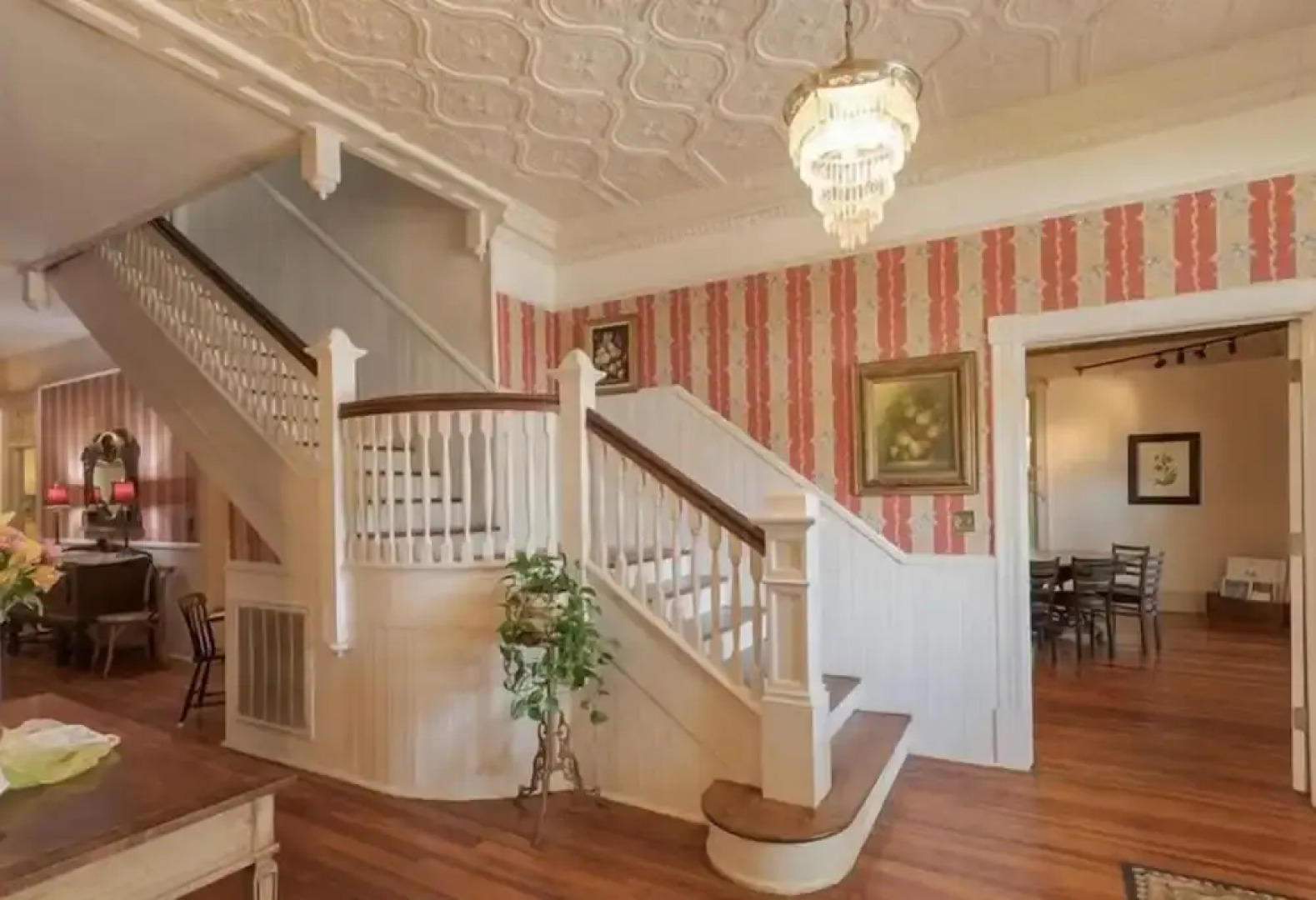 The Veranda Historic Inn