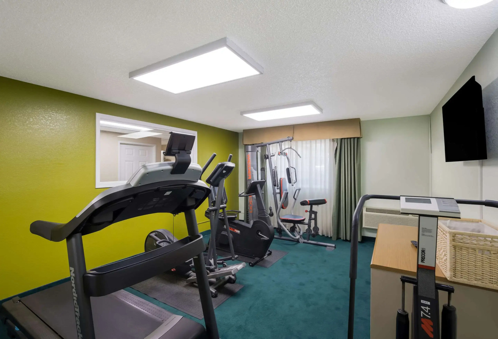 Quality Inn & Suites Medford Airport