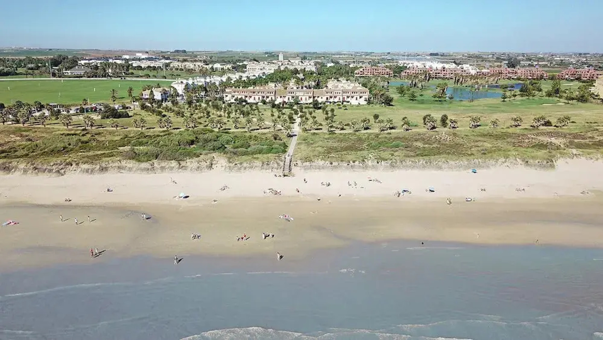 Casa Cinco Dormitorios Acceso Playa