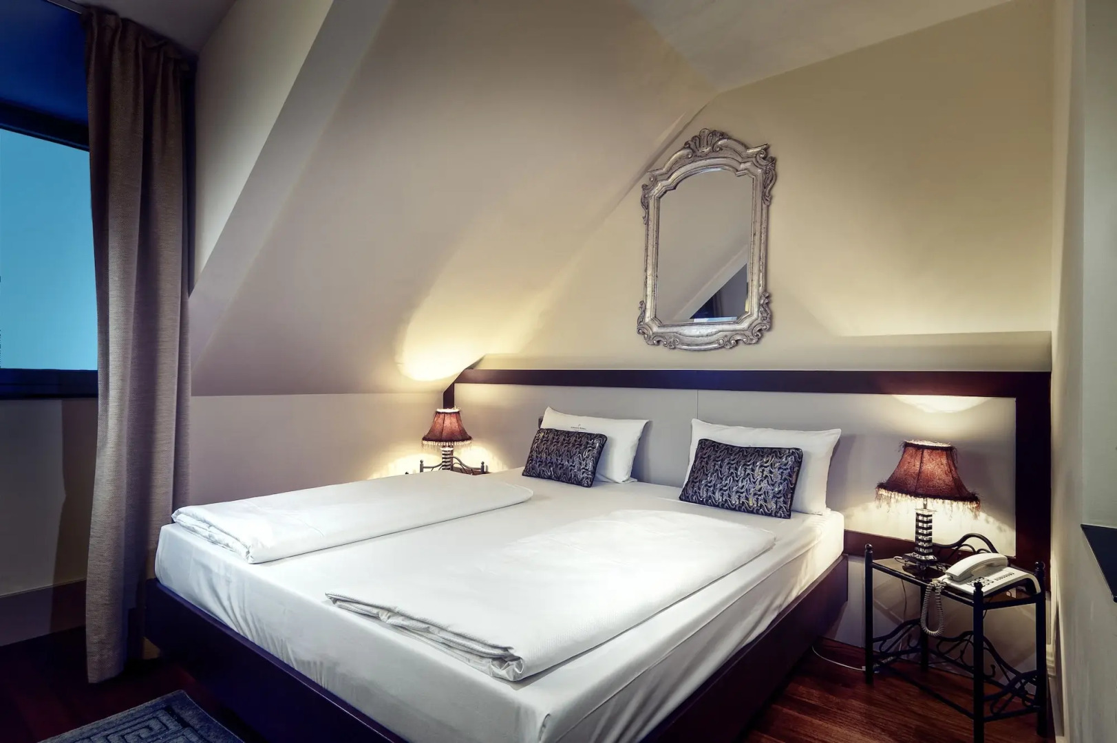 Ambiance Rivoli Hotel