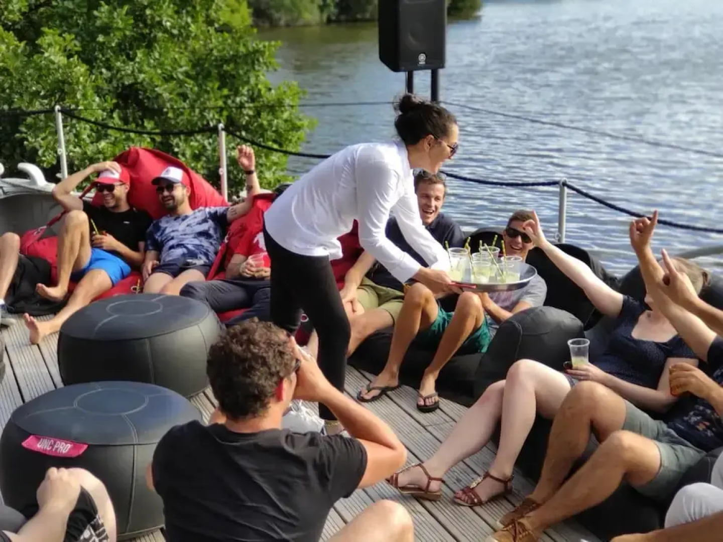 Péniche Carpe Diem La Rivière House