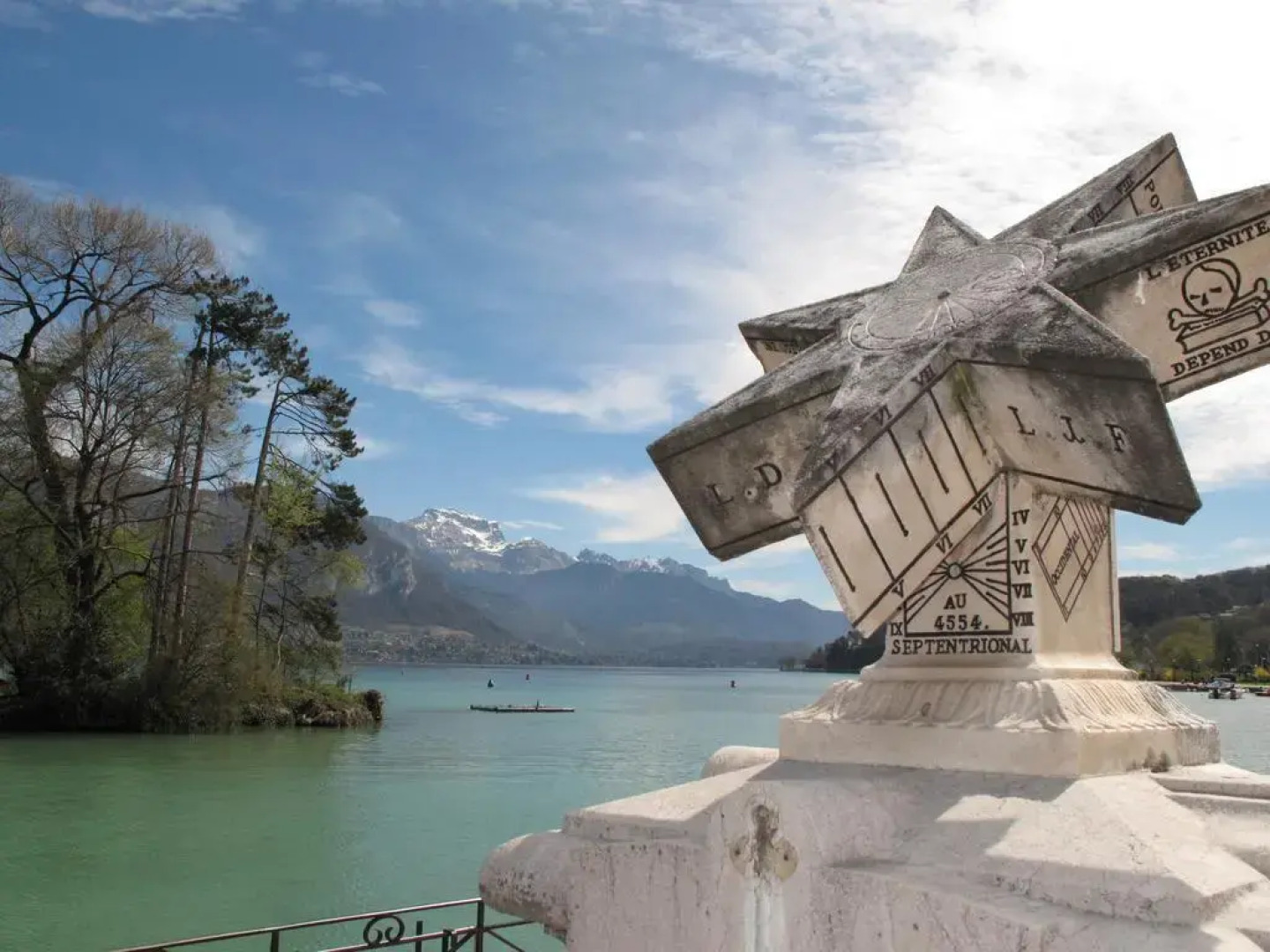 LIsle "Lofts & Lakes"