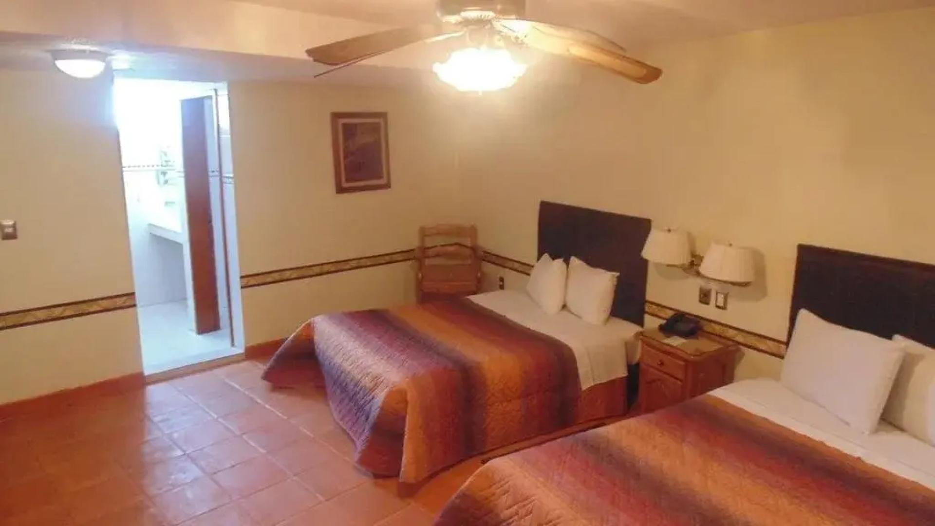 Hotel portal de reyes