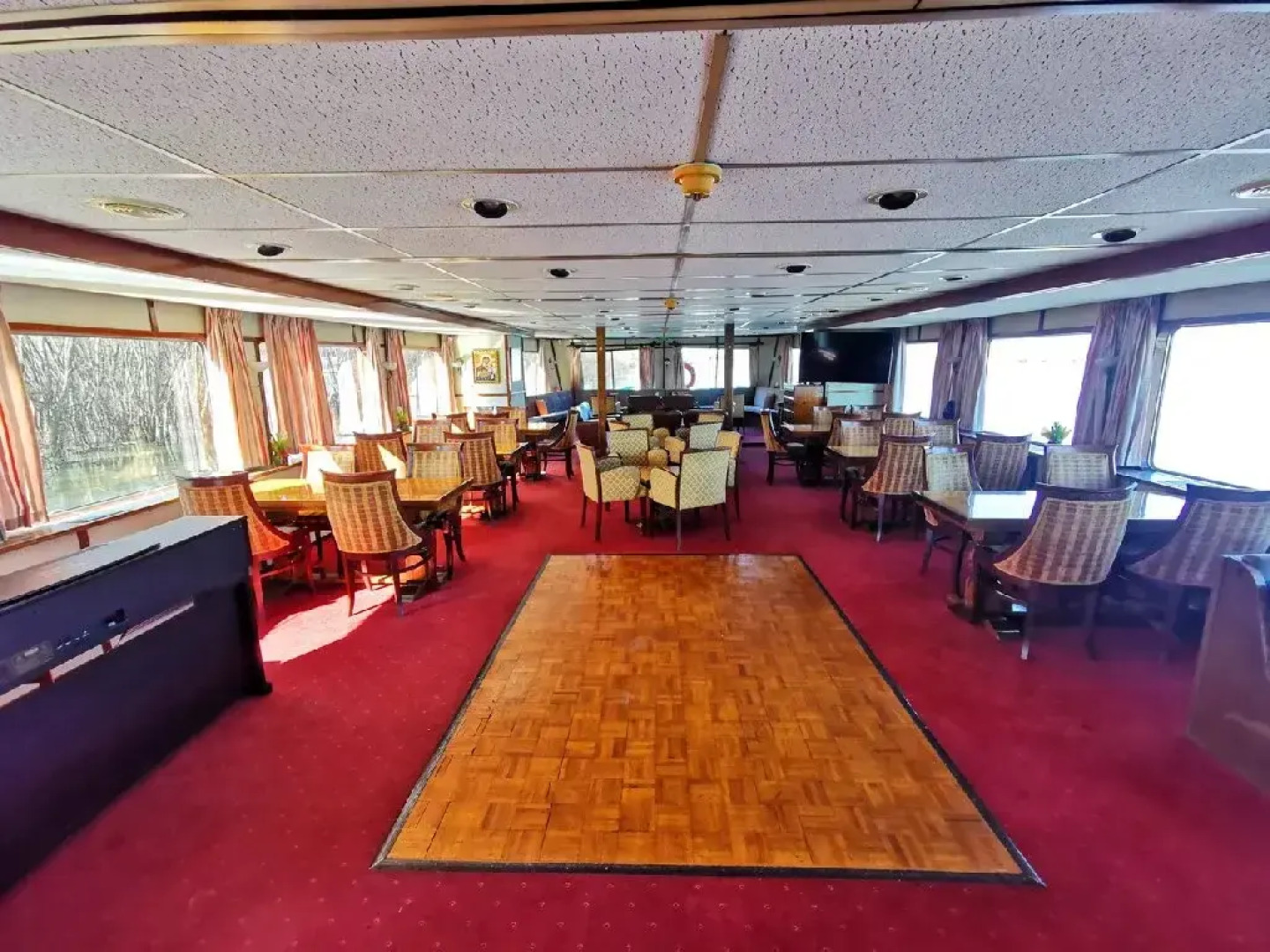 MS DIANA - Nava de croaziera pe Dunare