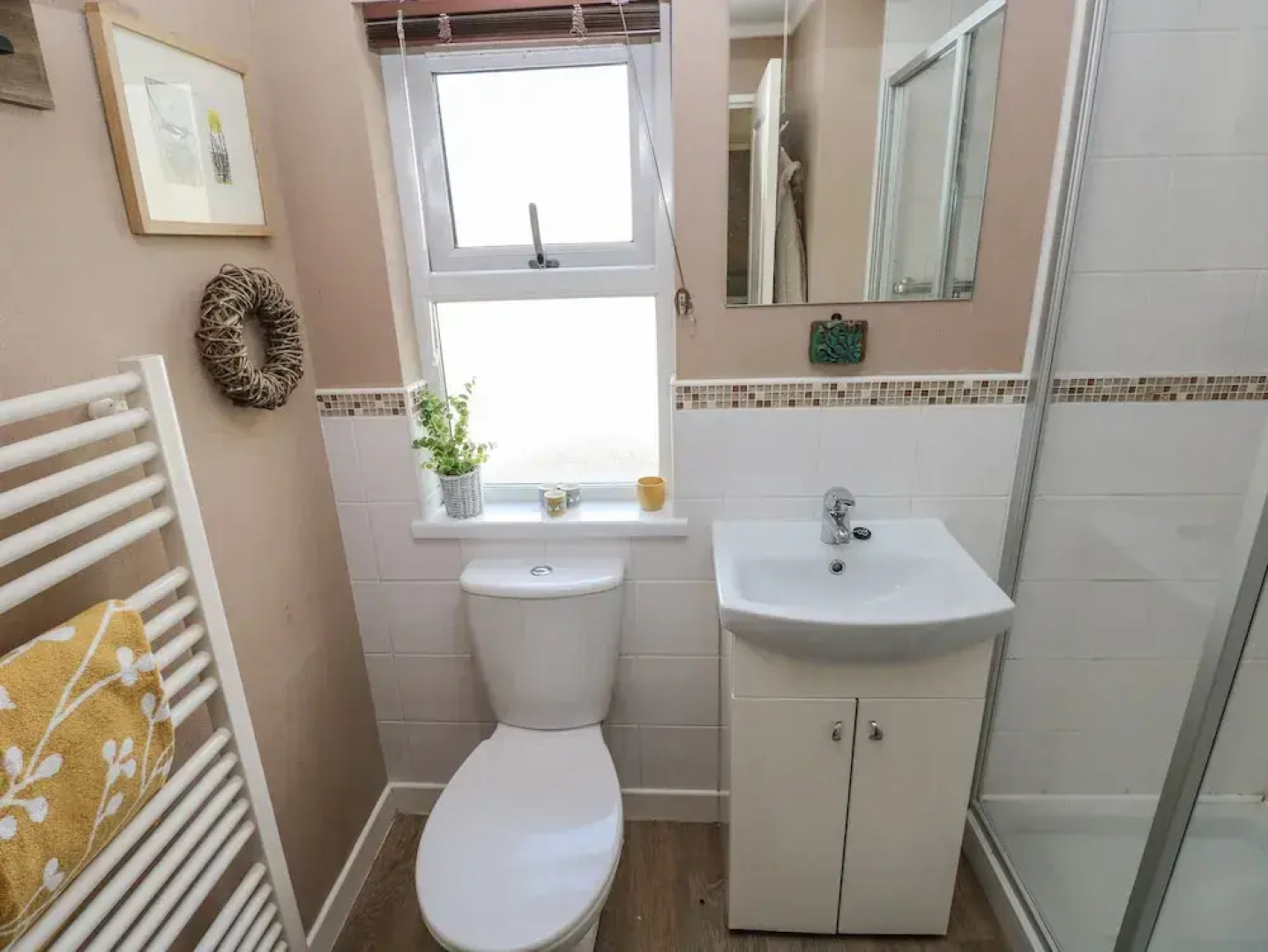1 Hornbeam Lodge