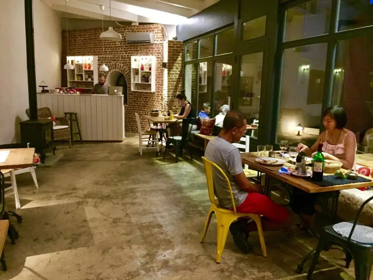 Attalos Suites Hotel