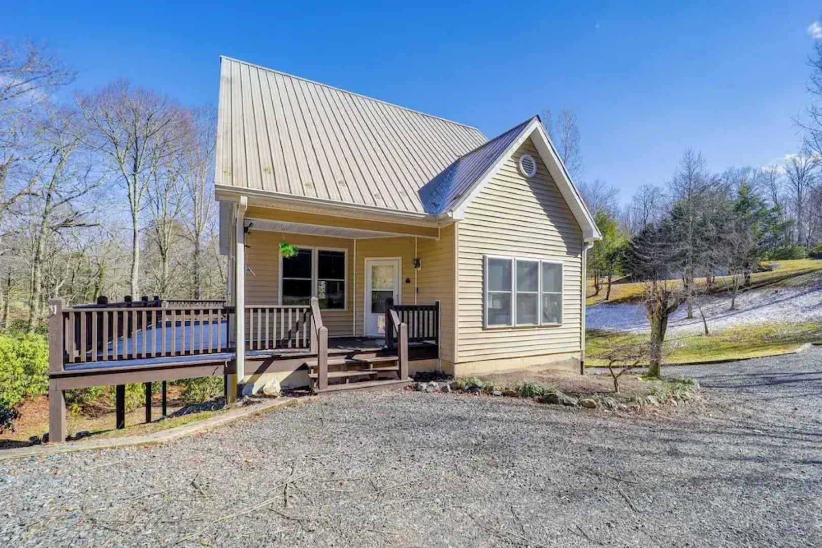 Near Hiking: Blue Ridge Mtn Home on Private Acre