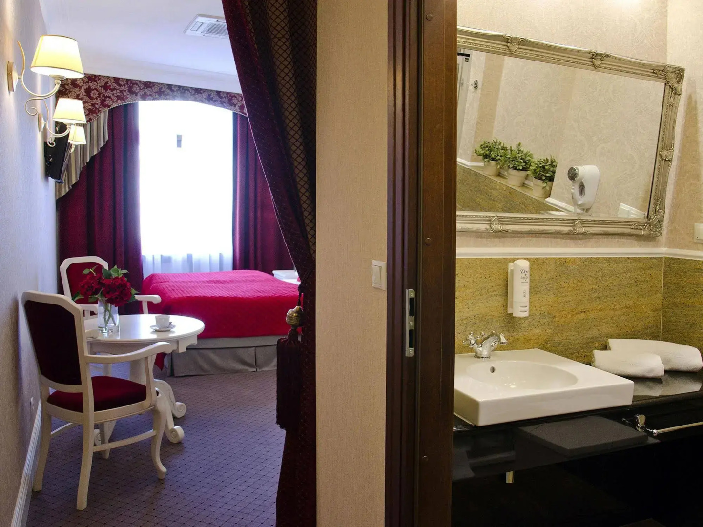 SleepWalker Boutique Suites