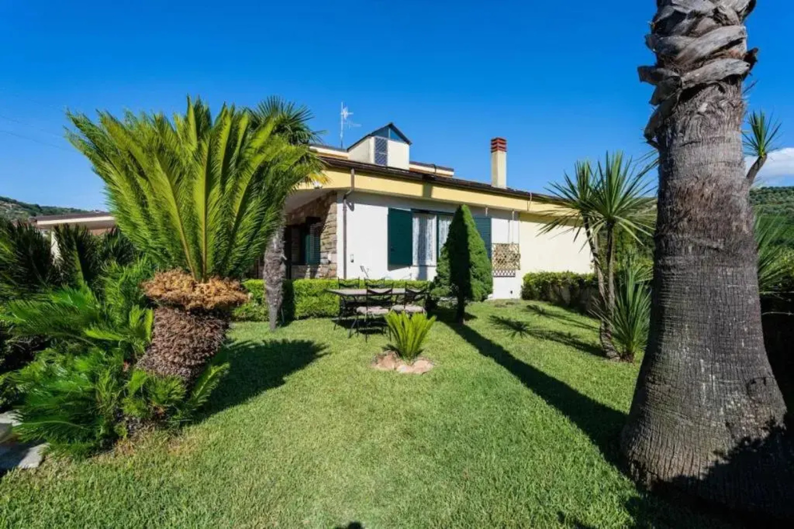 Romantic Apartment With Hot Tub