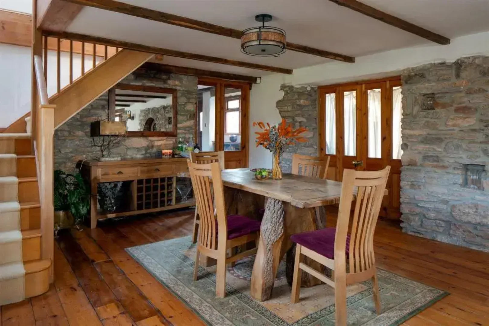 The Old Coach House - Converted Barn With Private Garden Parking and Fireplace