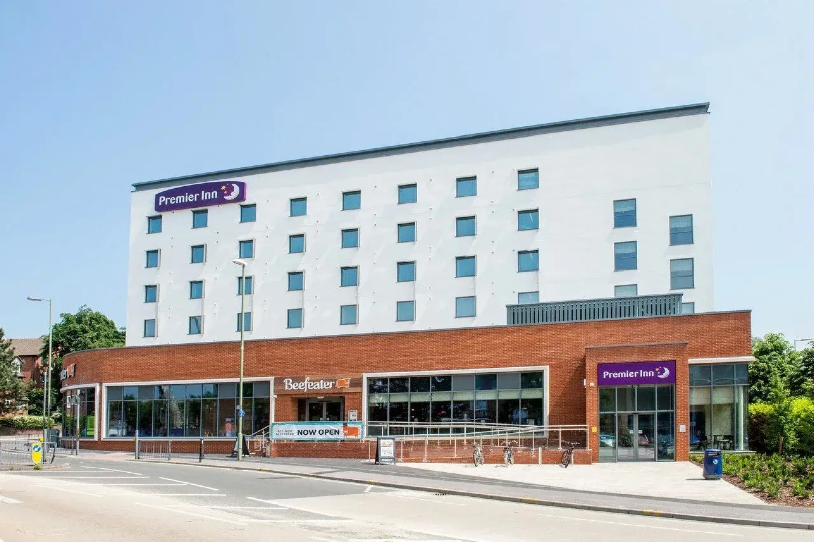 Premier Inn Farnborough Town Centre