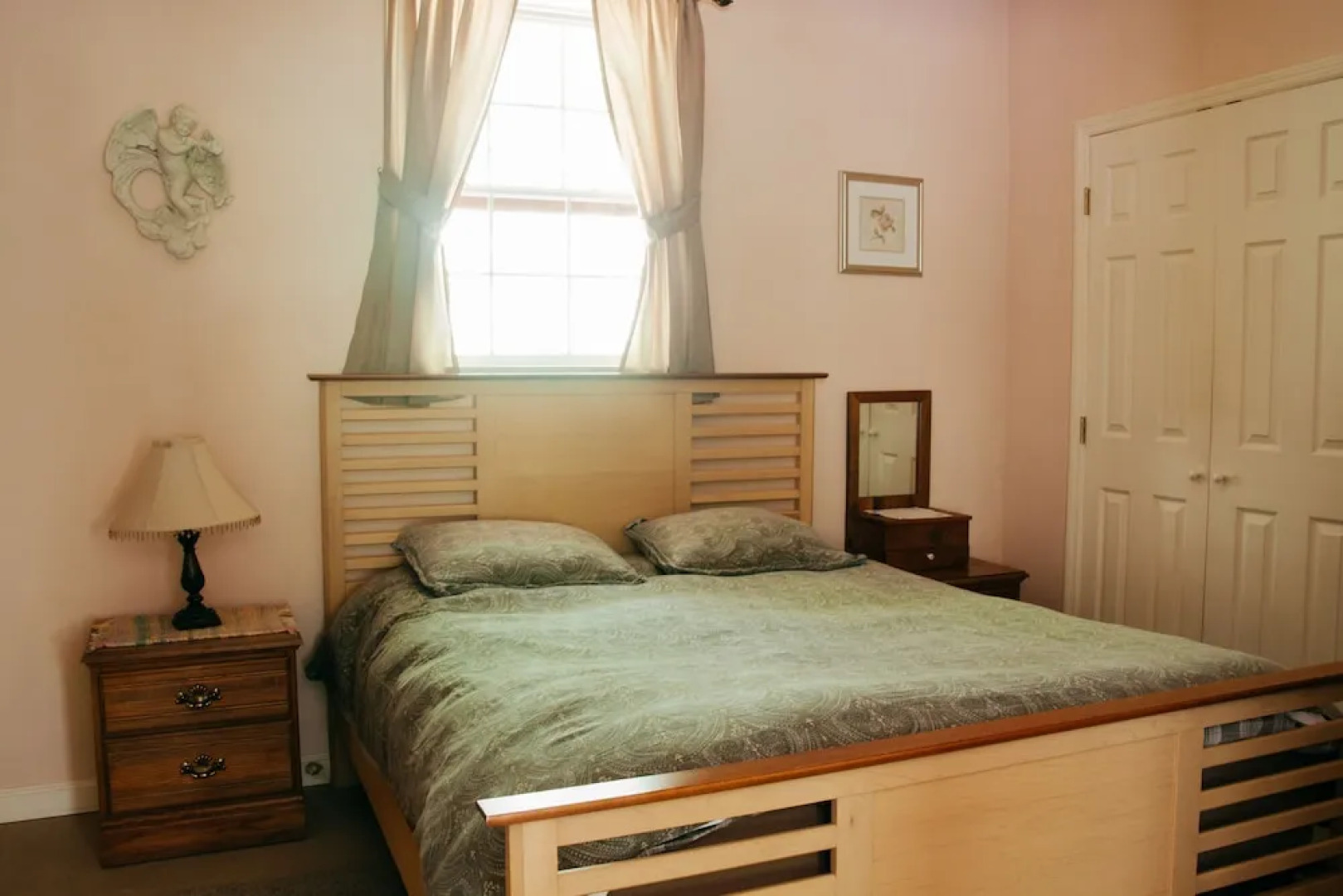 Wellnesste Lodge and Cabin Rentals