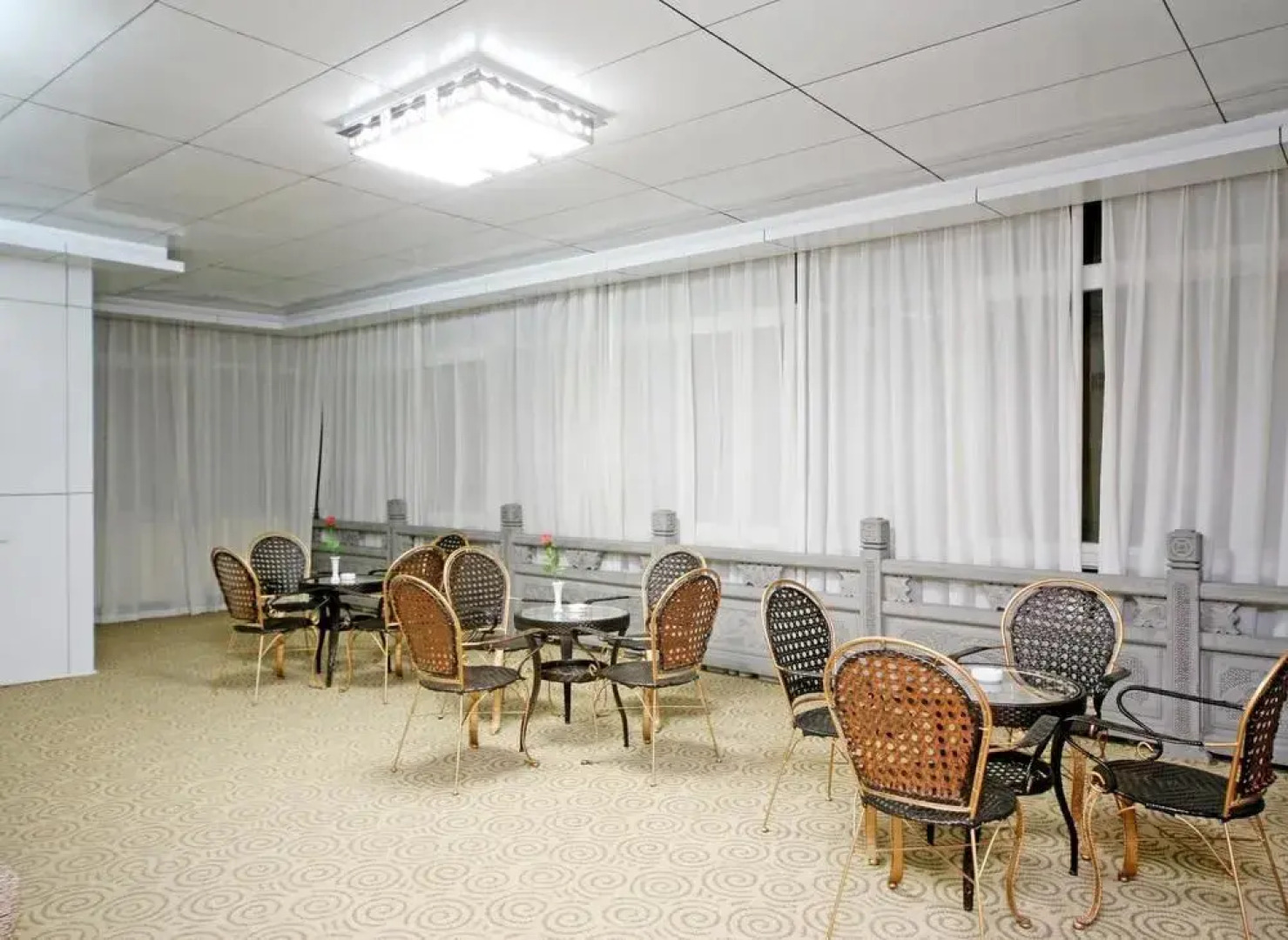 Tengchong Shun Xing Business Hotel