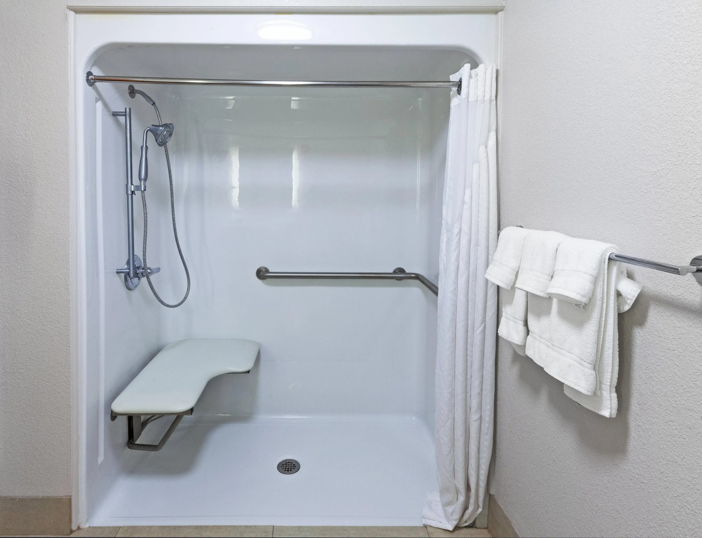 Holiday Inn Express Hotel & Suites Jenks by IHG