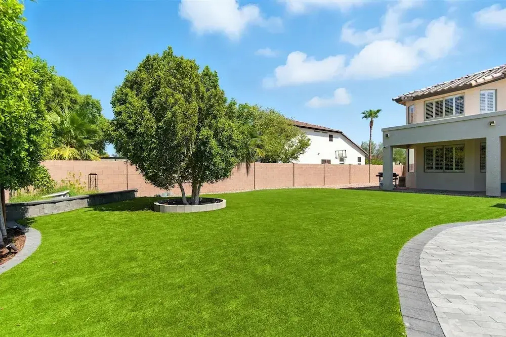 Splash Canyon - Splash Pad & Tons of Games - Gym