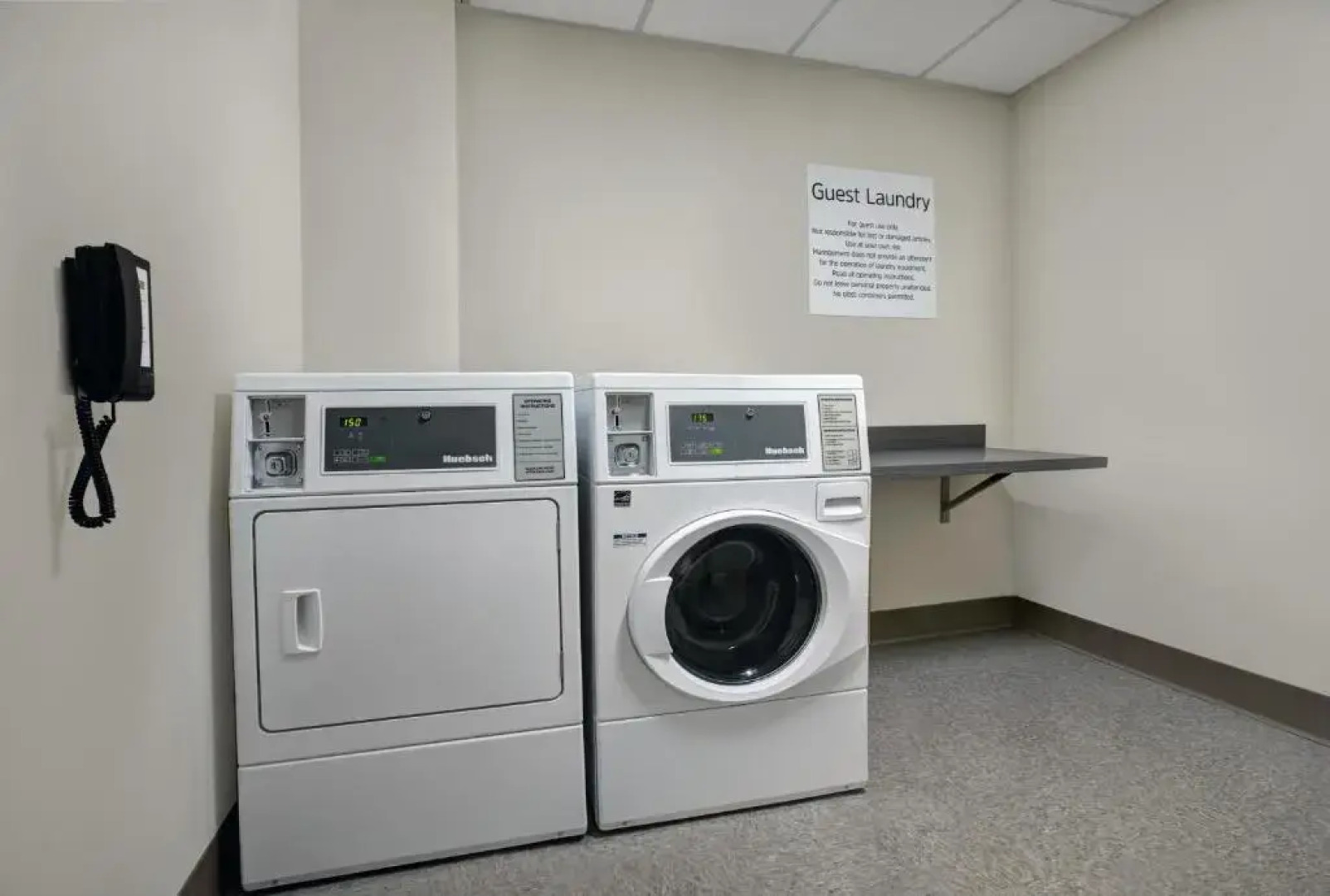 Holiday Inn Express & Suites Milwaukee - Brookfield by IHG