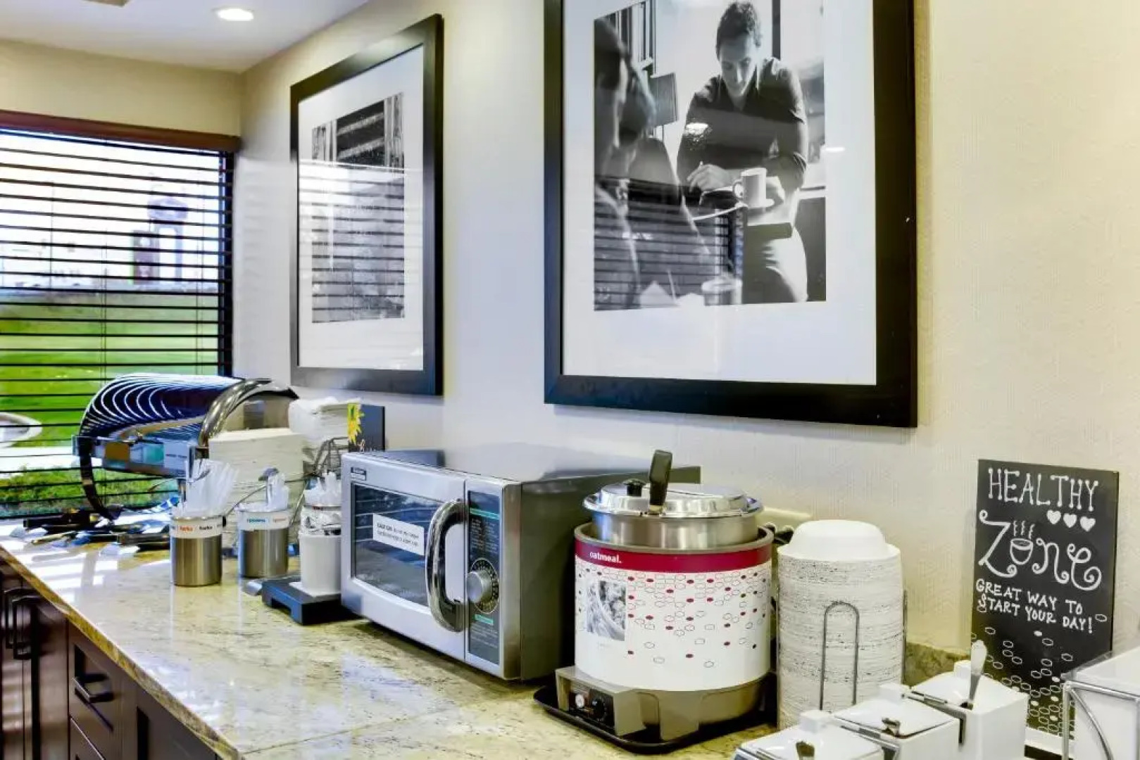 Pittsburgh Airport Inn and Suites