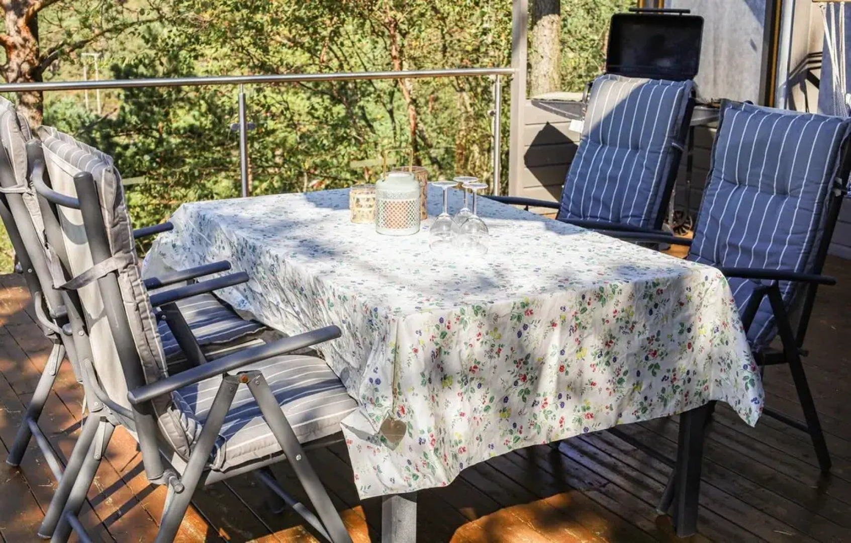 Nice Home in Hebnes With 4 Bedrooms and Wifi