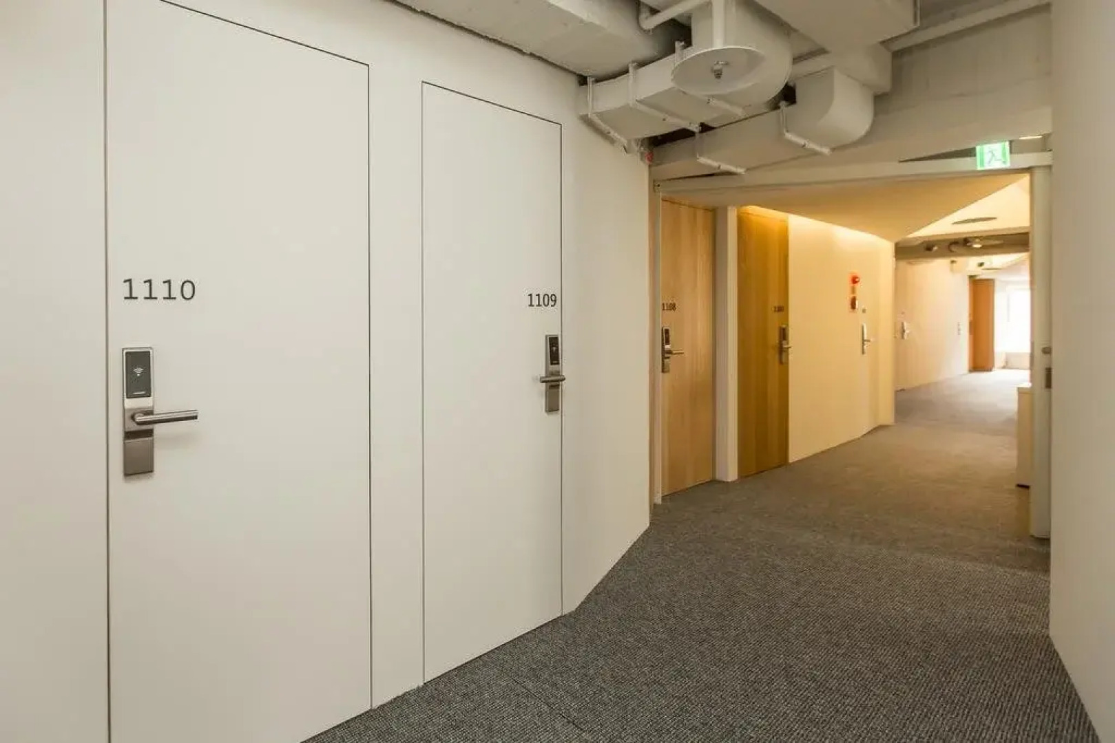 Muiu Inn Capsule Hotel