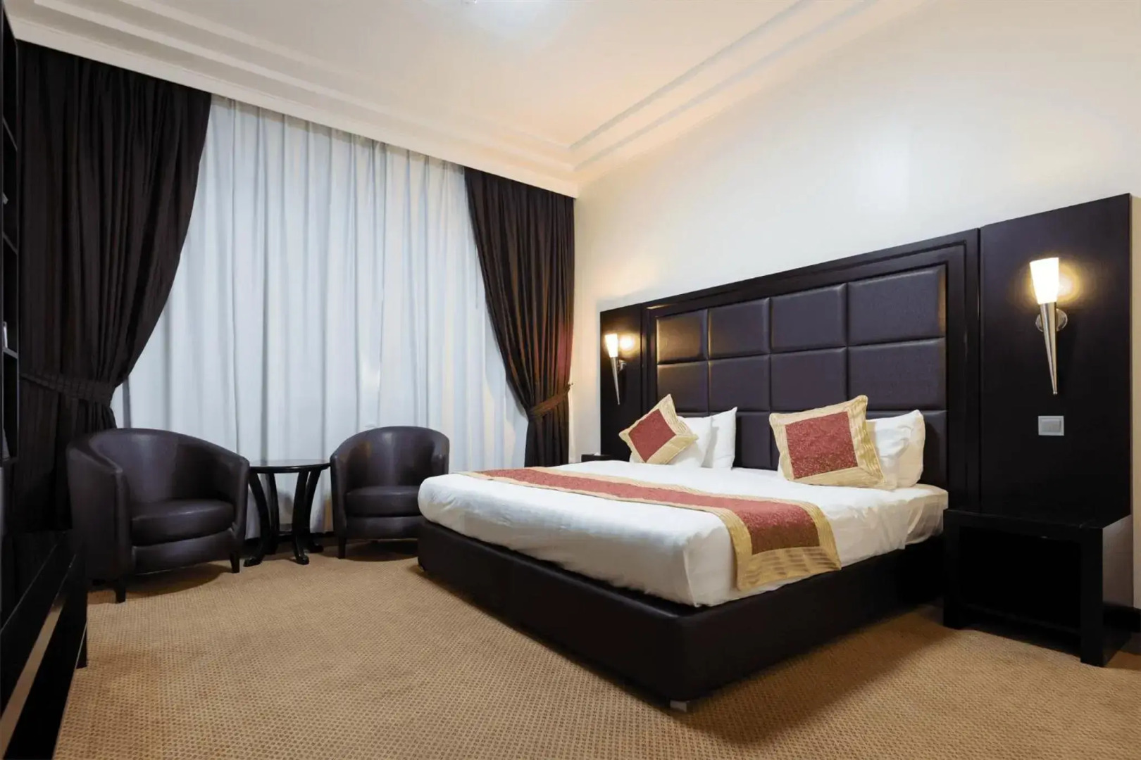 Royal Beach Hotel & Resort