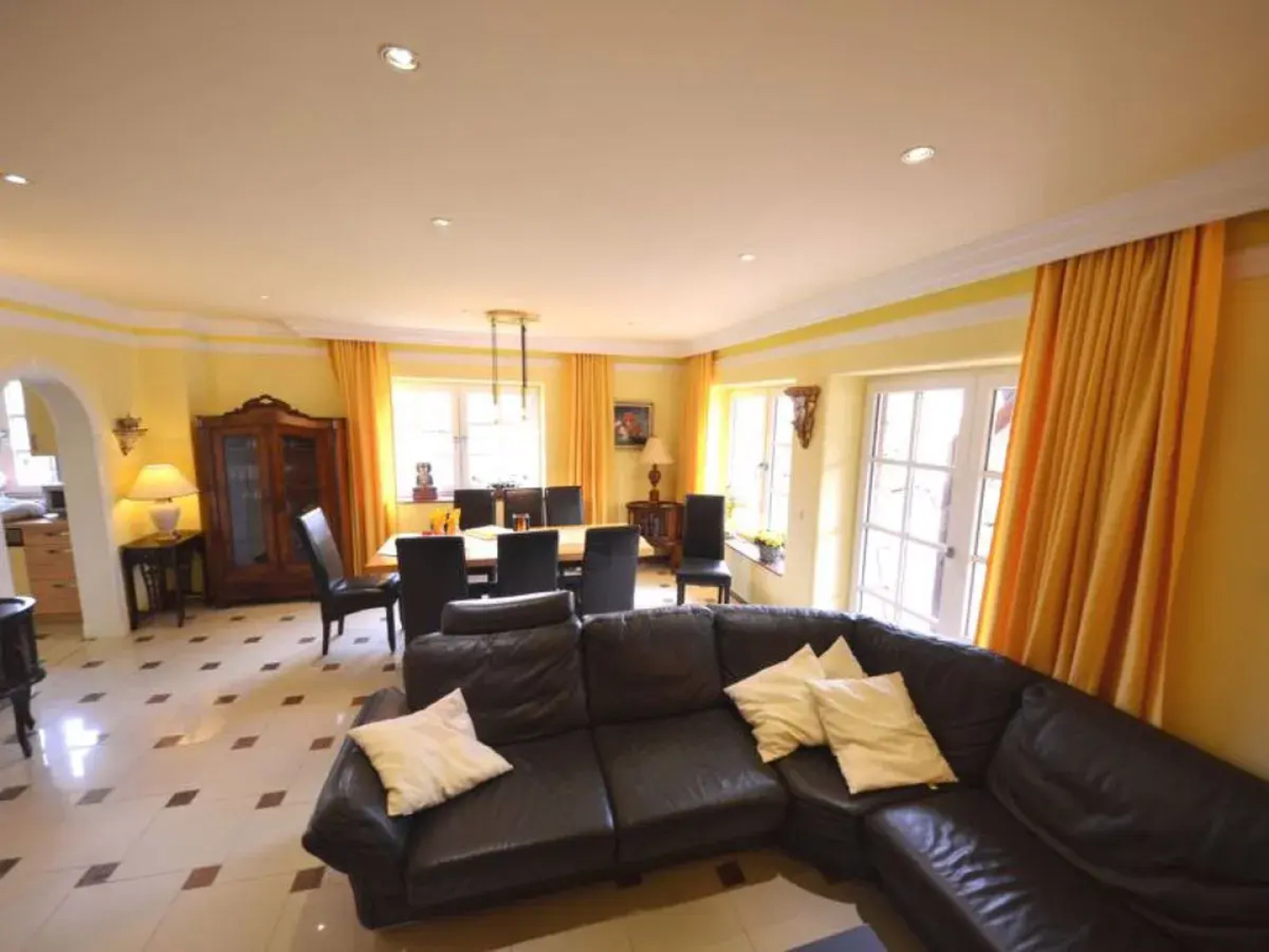 House Bel Monte Groß Zicker