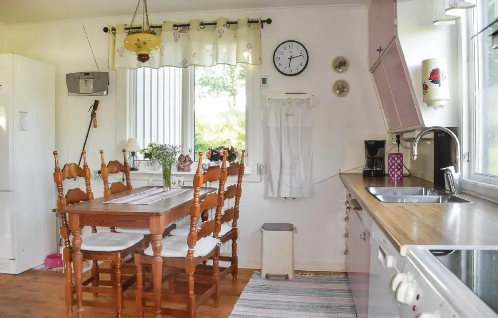 Amazing Home in Ullared With 2 Bedrooms and Wifi