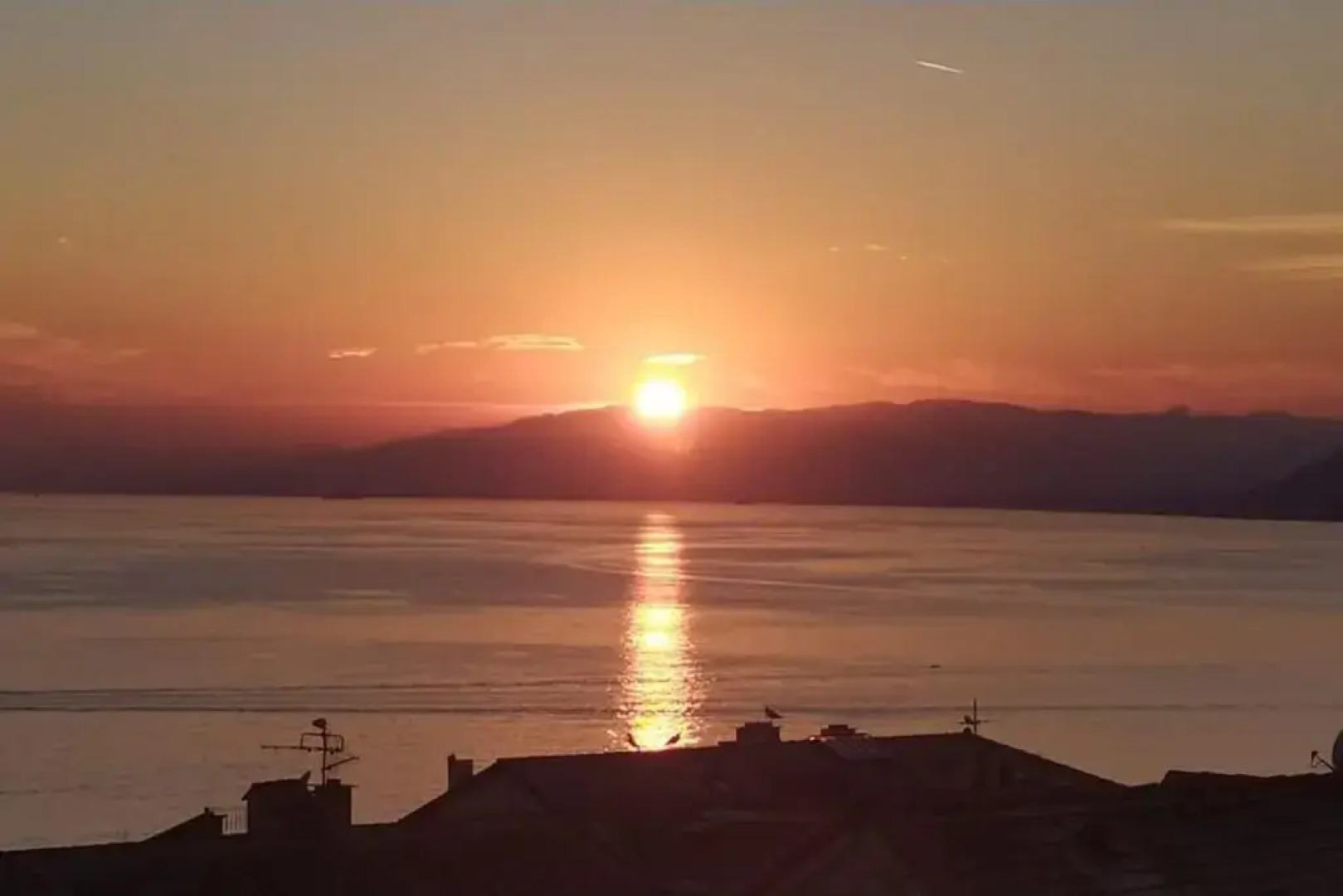Rose Attico magnifica vista mare parcheggio privato 2 minuti dalla spiaggia