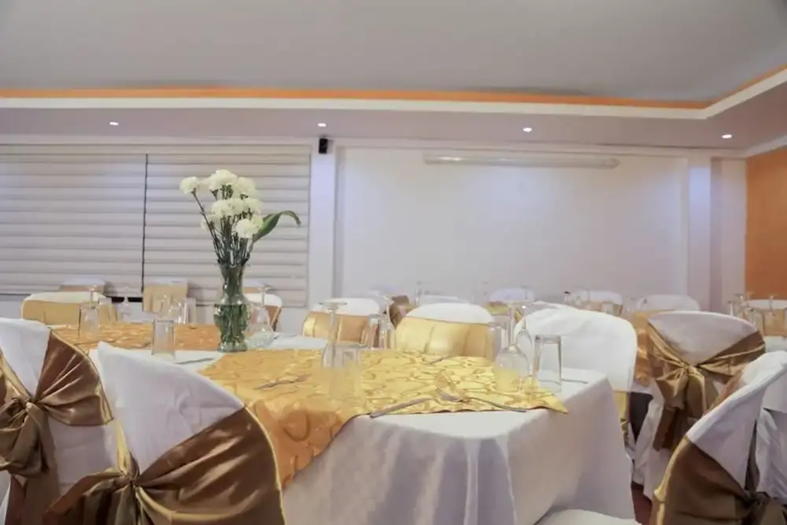 Hotel Montserrat Plaza
